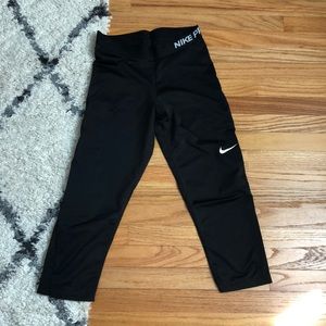 Nike Cropped Leggings